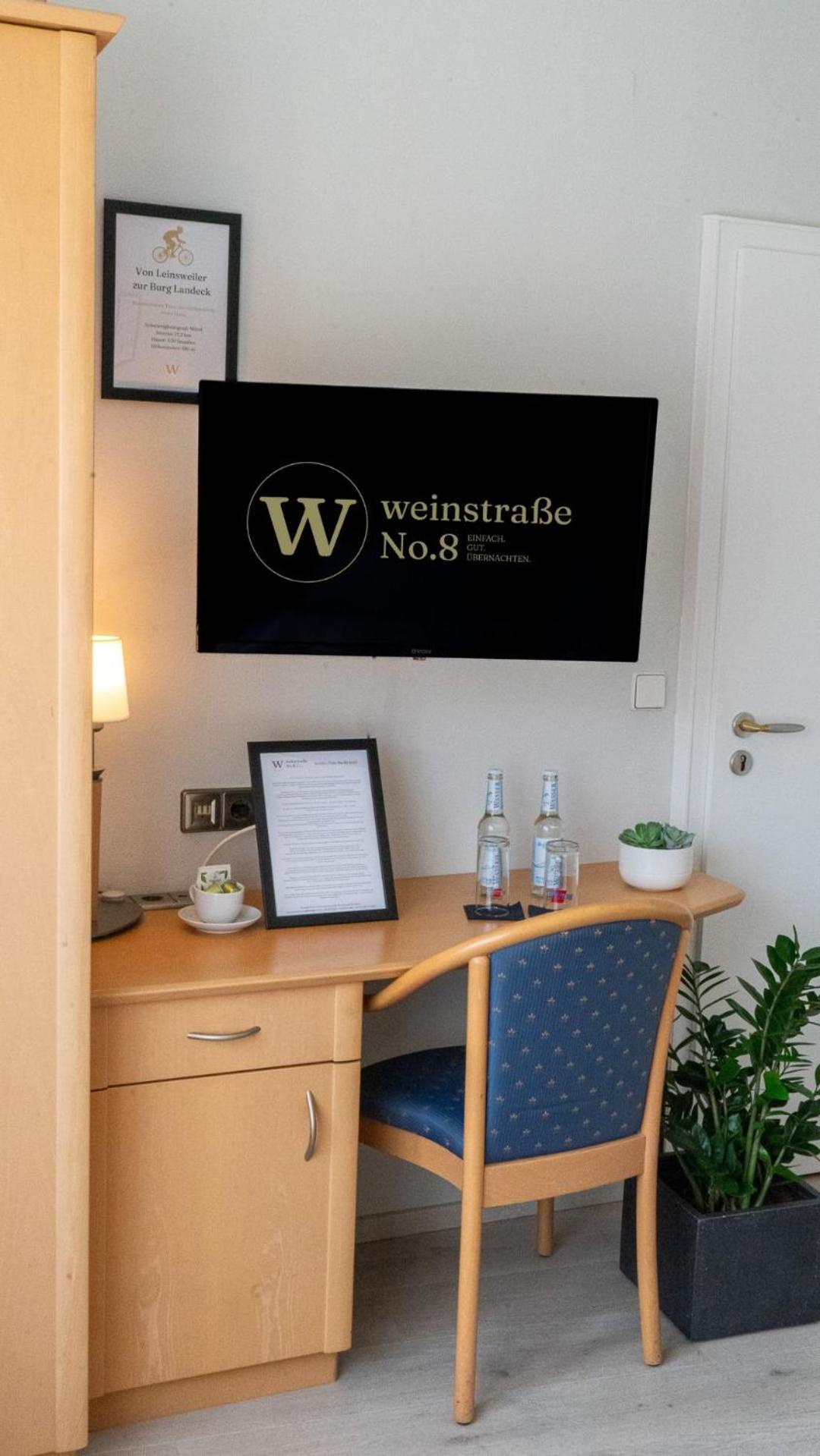 Weinstrasse No 8 "Einfach-Gut-Uebernachten" Leinsweiler Luaran gambar